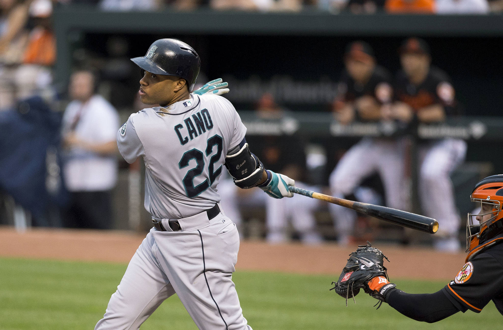 Mariners roster moves continue with Dee Gordon, Ryon Healy headed