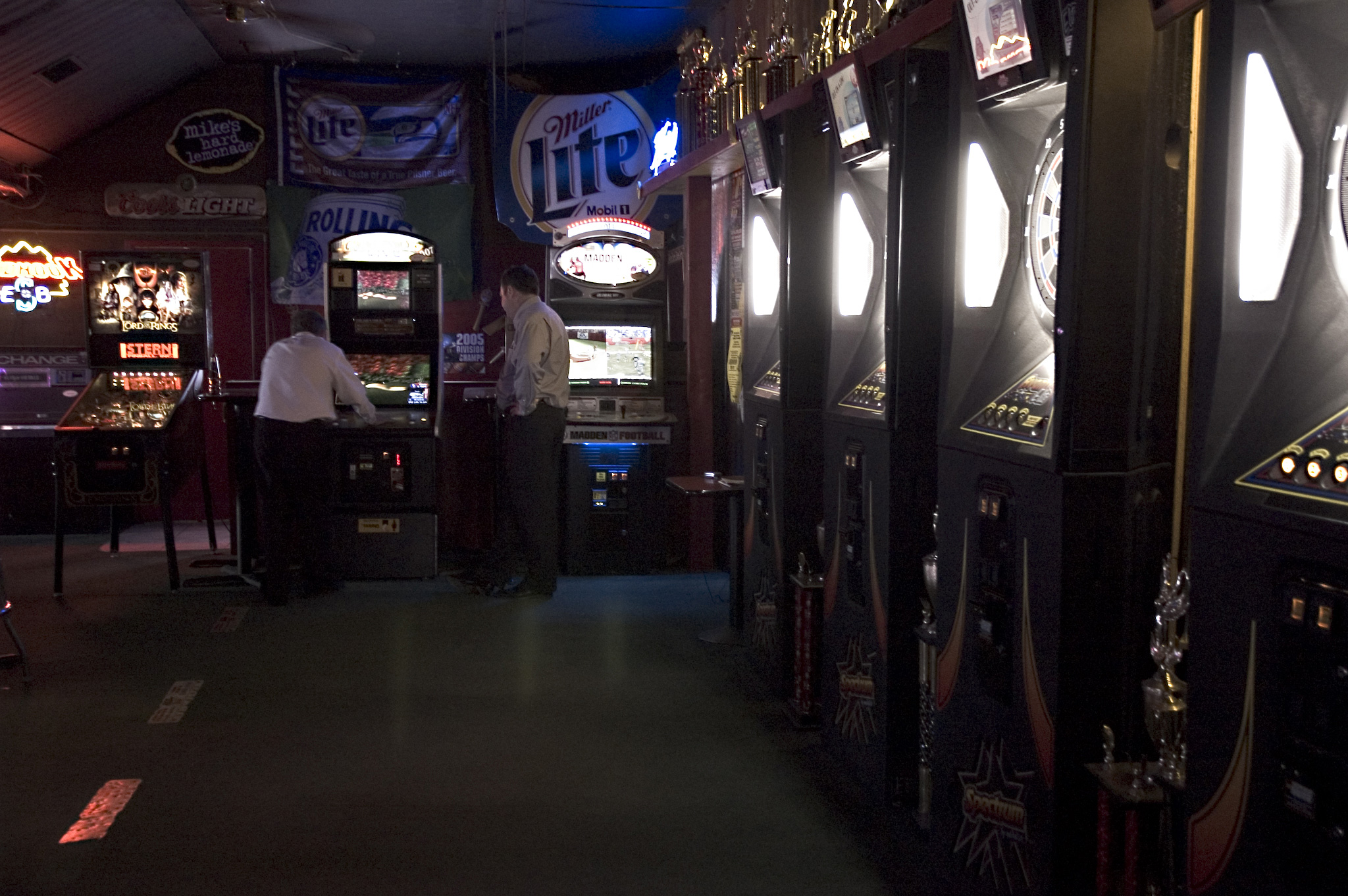 Goldie's Is a Sporting Paradise for Wallingford Boozers