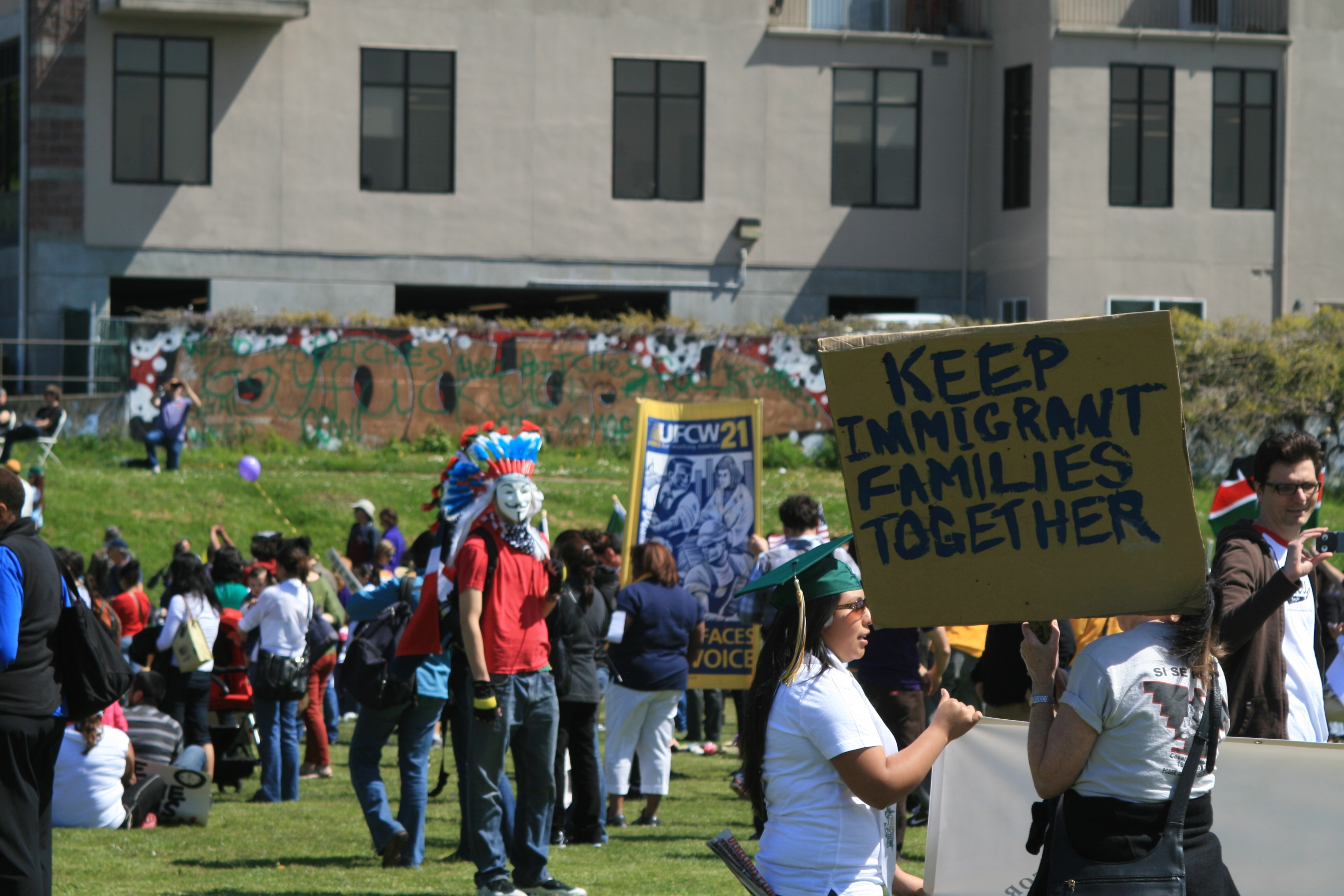 Among many Seattle-area activists, the handful of broken windows and black-clad agitators