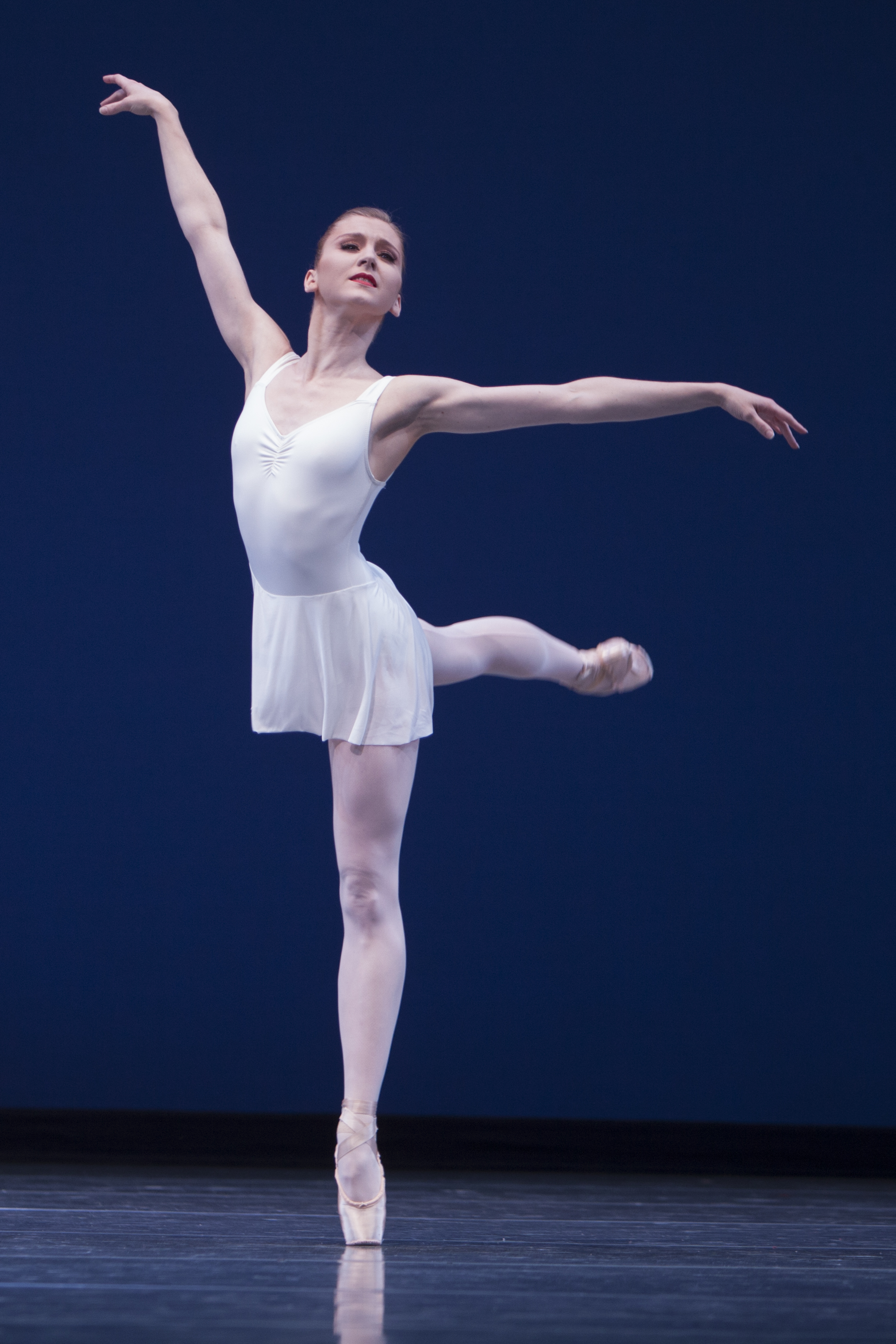 PNB’s Carla Korbes in Concerto Barocco.