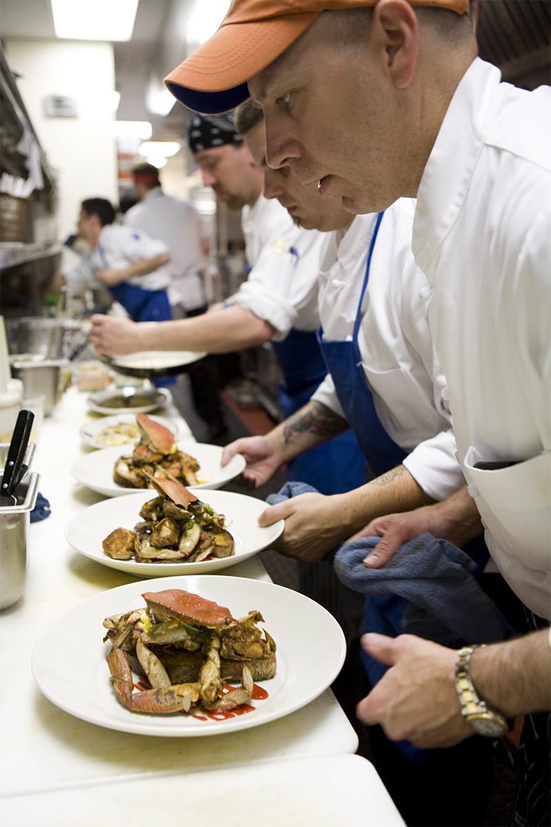 For Kevin Davis (foreground), the "new" restaurant on Seventh Avenue feels as familiar as an old sweater.