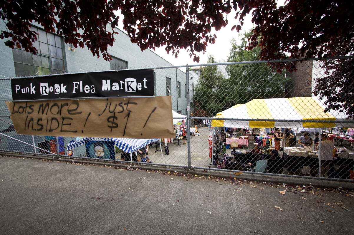 Here S A Look At The Crowd At Punk Rock Flea Market 4 Seattle Weekly   1221057 