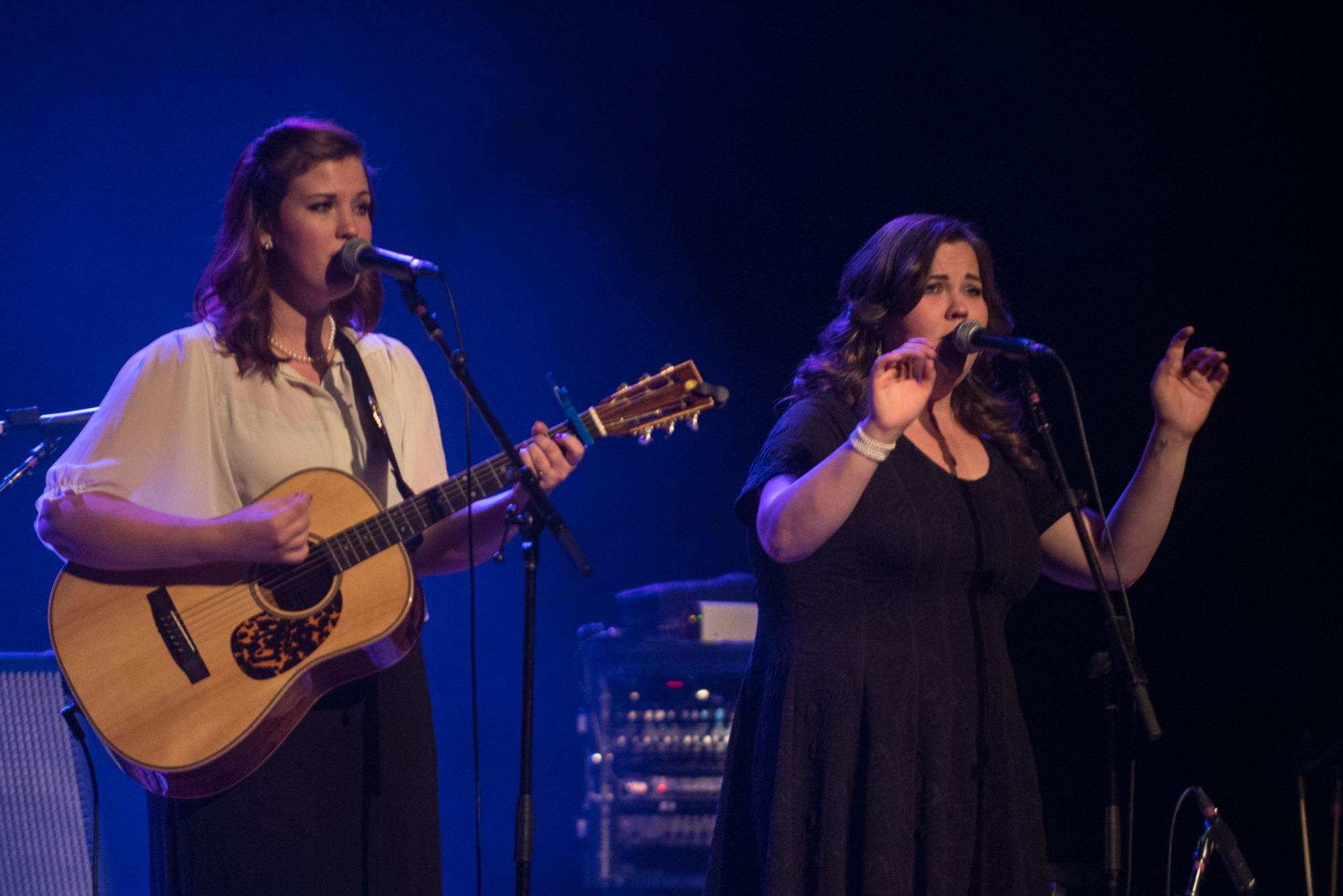 Secret Sisters opened up for Nickel Creek. They really brought the Southern style to this bluegrass/country show.