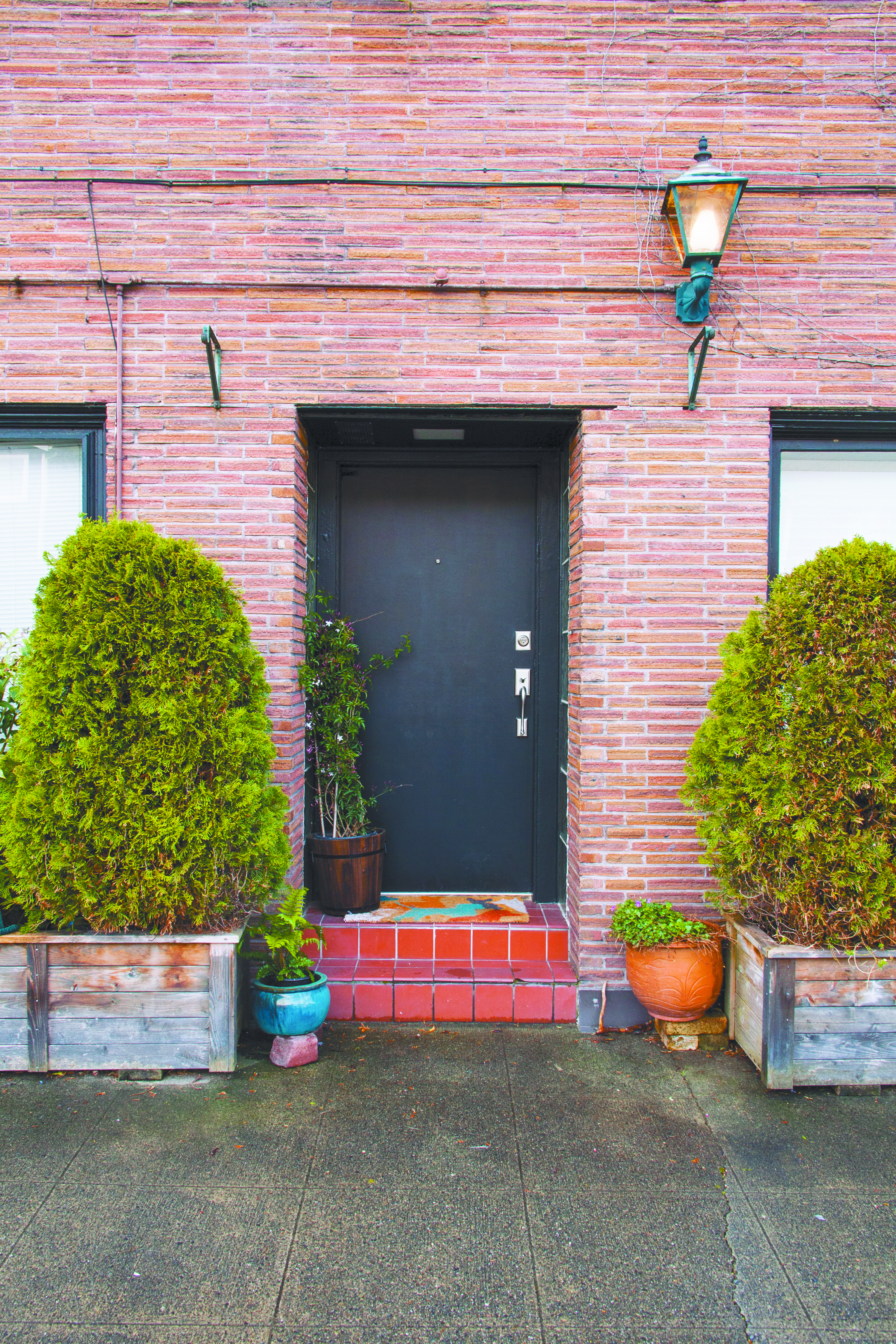 An entrance to an apartment at the Beachwood Apartments in West Seattle.